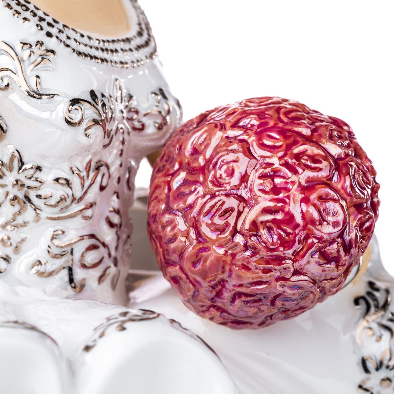 English Ladies Gypsy Affection Brunette Gypsy Affection figurines are the latest to join the Thelma Madine range here at the English Ladies Co. This figurine is inspired by the stunning work of Thelma Madine and brings to life the style of her dresses in figurine form.