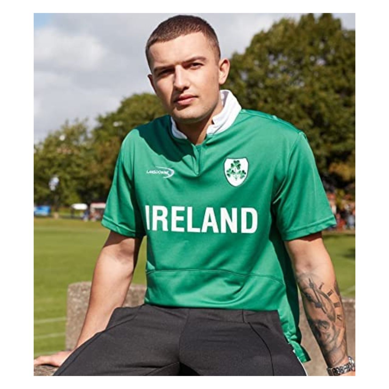 Lansdowne Green Ireland Shamrock Performance Short Sleeve Rugby Shirt This smooth and comfortable Drylans performance top is made of 100% polyester that wicks away moisture and helps maintain the core temperature, which is ideal for the whole day, especially outdoors on hot days or for outdoor sporting activities.
