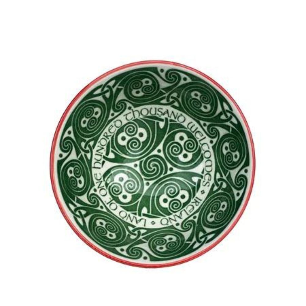 One Hundred Thousand Welcomes Bowl 11cm One hundred, thousand welcomes translates into Irish as 'Cead Mile Failte', the traditional greeting of the country.