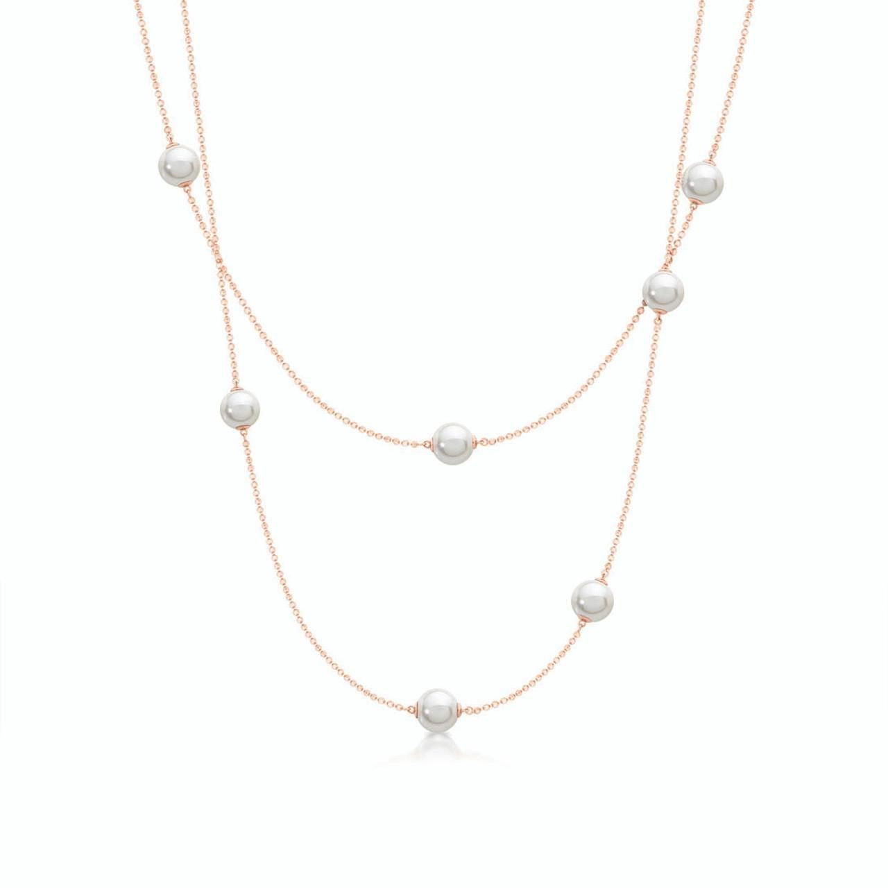 Romi Dublin Rose Gold Necklace Pearls & Chain The classics are what draw us back time and time again and nothing is more classic than Pearls. We were inspired with this collection to bring a modern twist to a timeless classic.