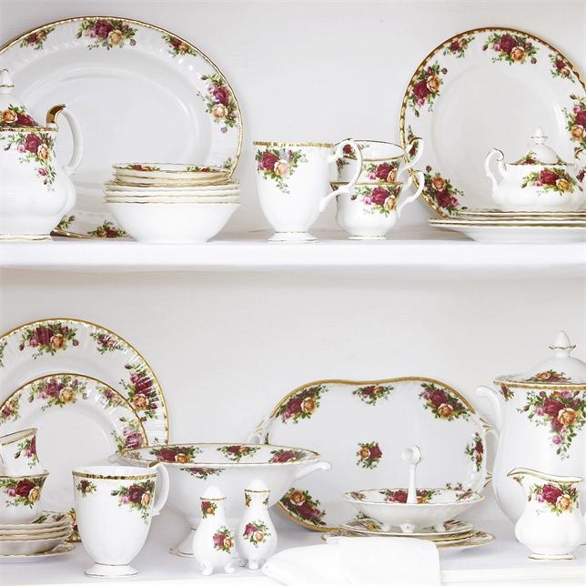 Royal Albert Old Country Roses Beaker