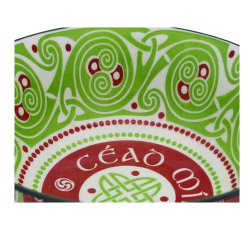 Royal Tara Clara Cead Mile Failte Bowl 14cm 'Cead Mile Failte' translates from Irish as 'one hundred, thousand welcomes', the traditional greeting of Ireland.