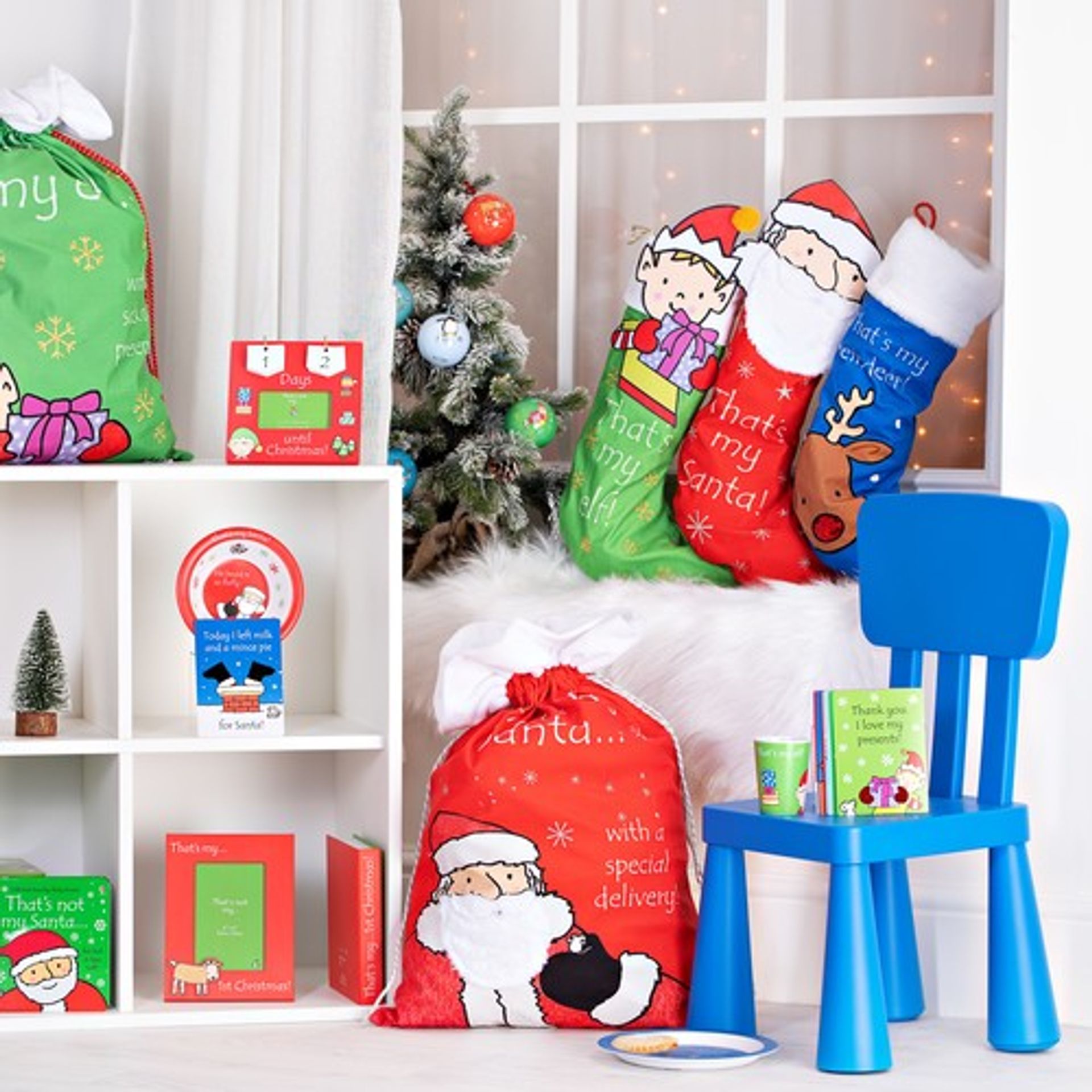 That's Not My Christmas 3 Piece Bamboo Dinner Set  Bring some additional fun to Christmas day by serving your little one's Christmas dinner on this vibrant and fun 3-piece dinner set.