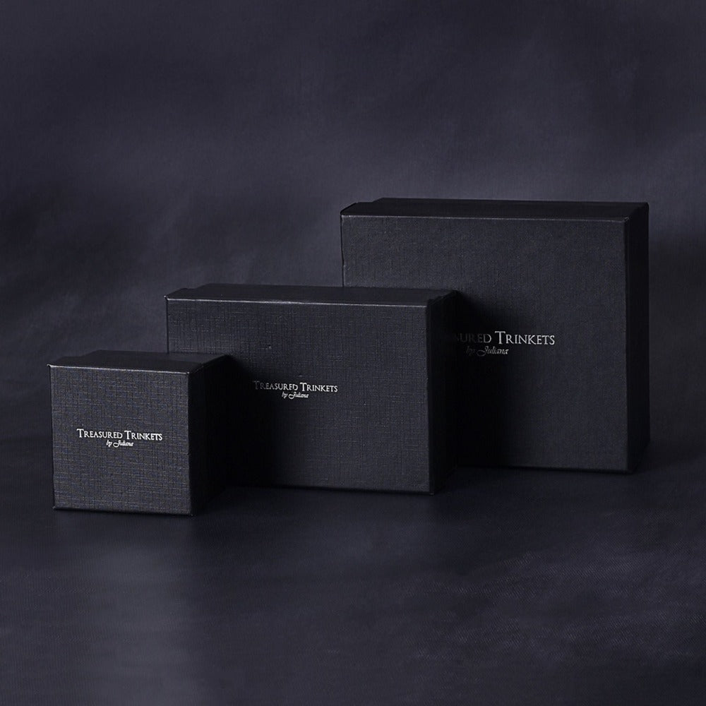The lovingly made trinket box makes a true statement piece for any bedroom with its dazzling kingfisher family design.