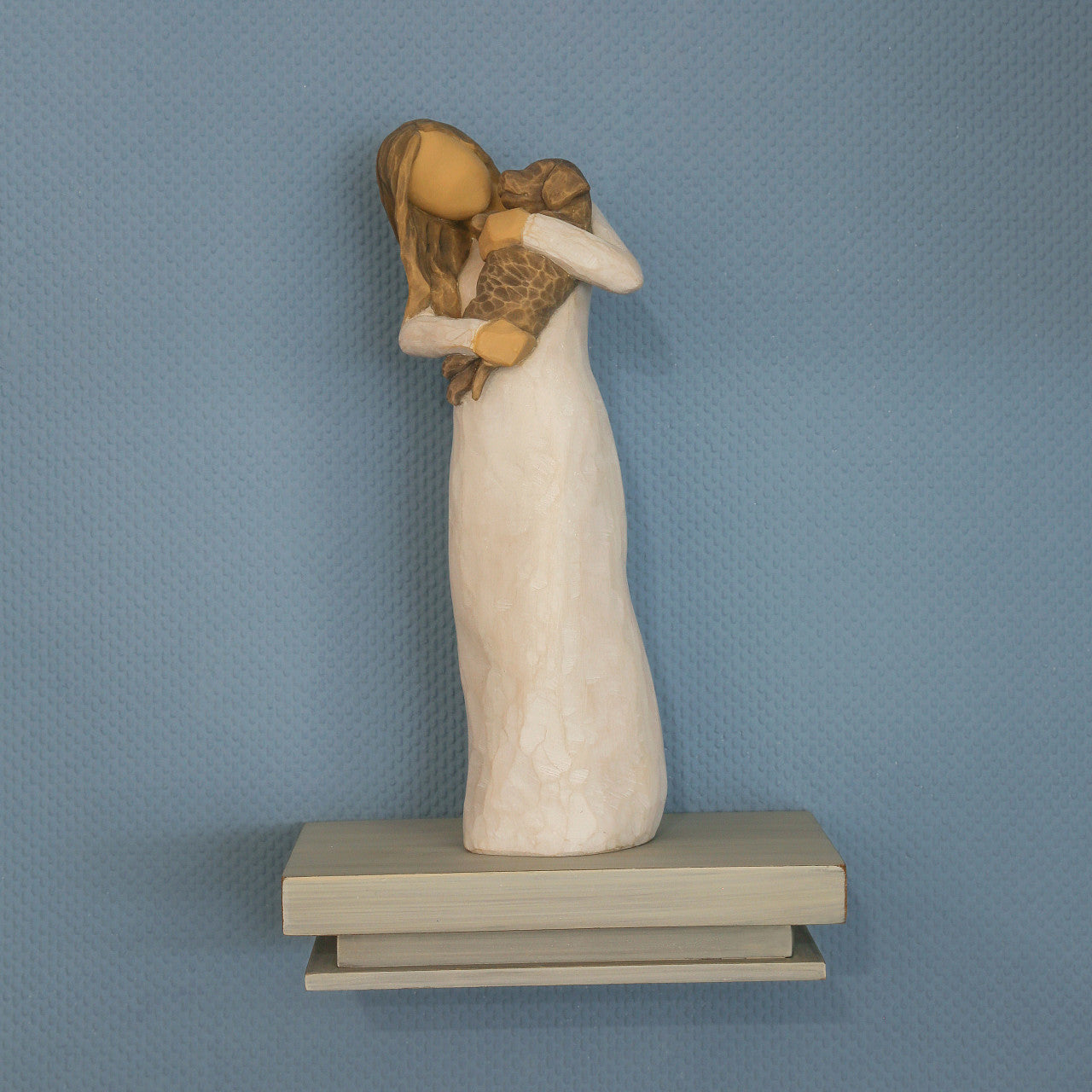 Willow Tree Adorable You - Golden Dog Willow Tree is an intimate line of figurative sculptures representing sentiments of love, closeness, healing, courage, hope...all the emotions we encounter in life