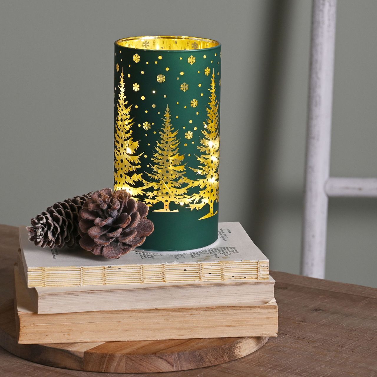 Winter Wilds Christmas Small LED Tube Light A Winter Wilds LED tube light by THE SEASONAL GIFT CO®. This illuminating decoration is a delightful twist on the traditional this Christmas.