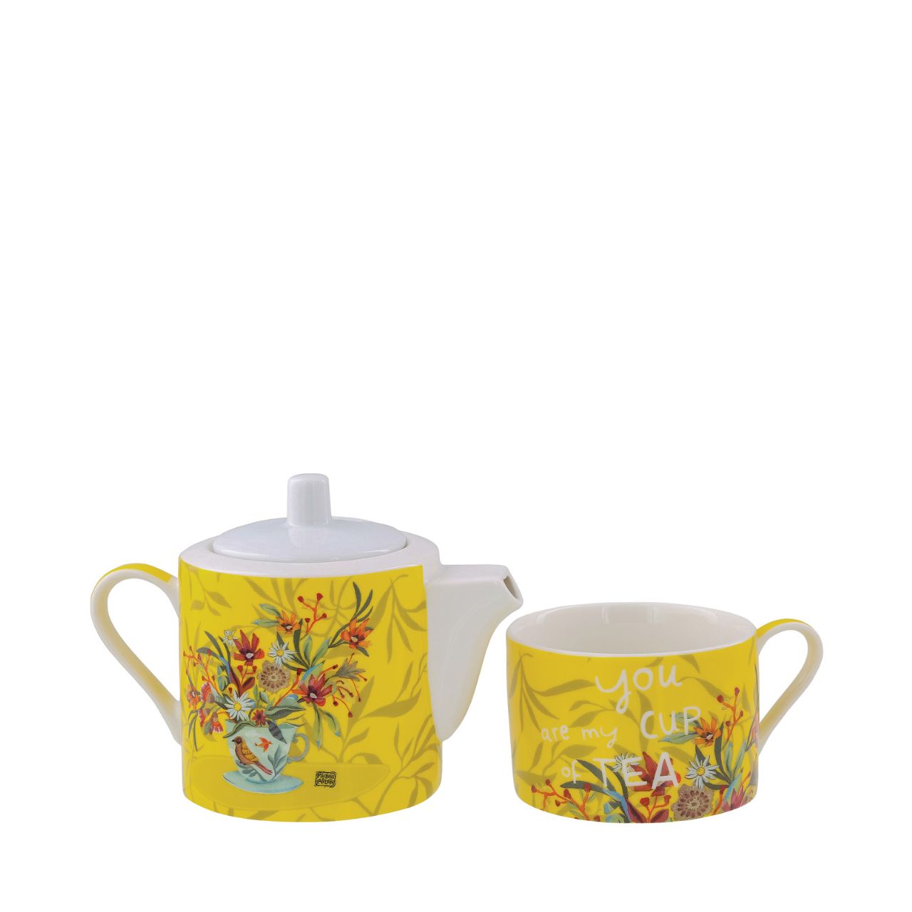 Small ceramic teapot with matching cup for 1 person. Perfect for drinking tea alone, and making this moment of relaxation your little moment to yourself.