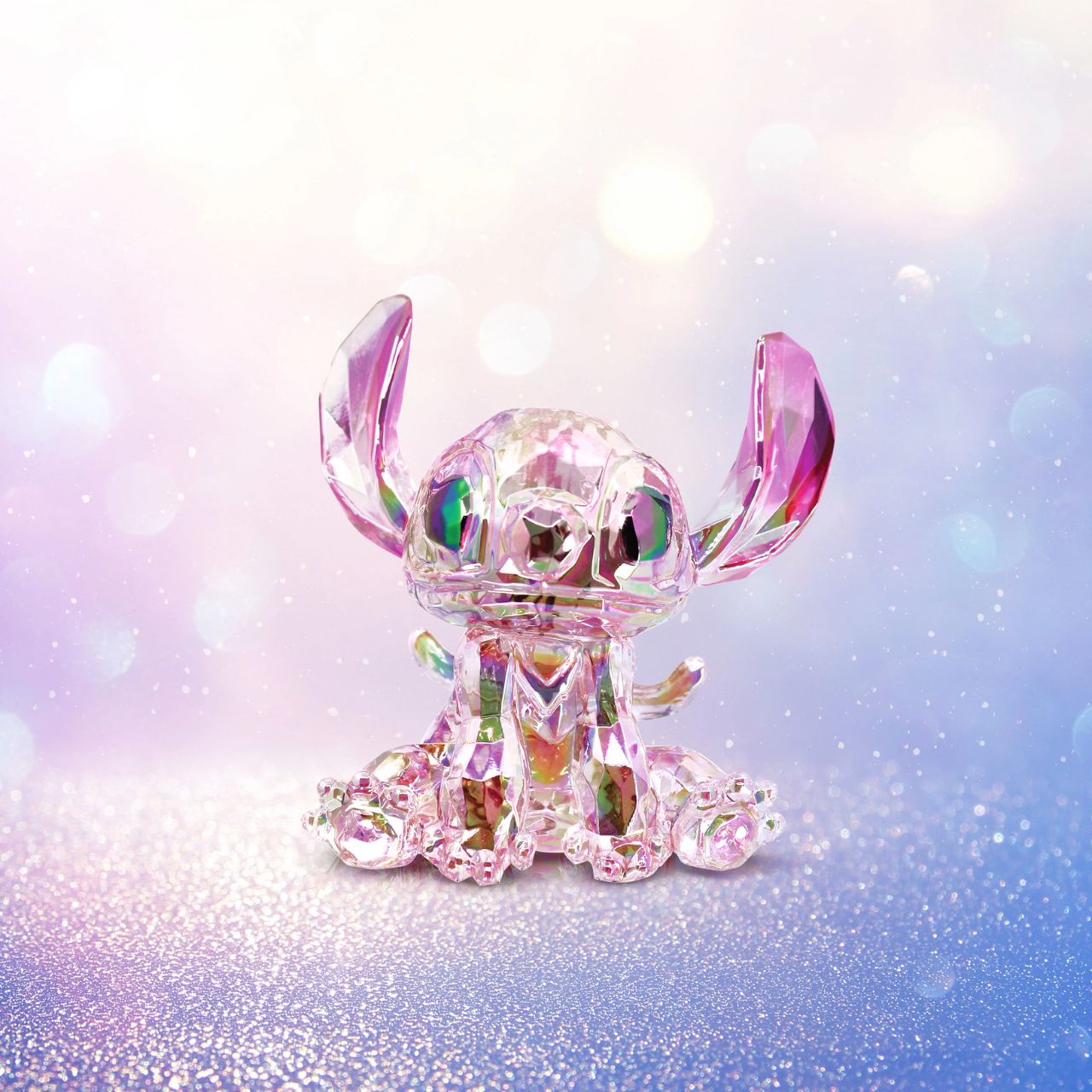 Celebrate your love for Disney with this "gem-cut" acrylic sculpture of your favourite character: Angel. The girlfriend of the naughty alien Stitch, she is sure to be a popular piece in your home collection. Comes in a branded gift box.
