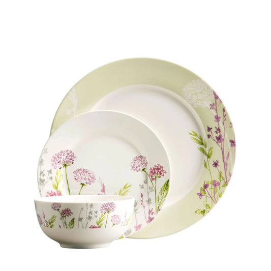 The Floral Spree pattern has been named perfectly. The vibrant, eye catching flowers have been carefully placed onto a pastel mint background. They are sure to own a rightful place at the front of your cupboard.