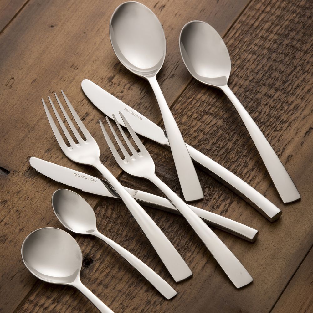 Belleek Living Eternal 44 Piece Eternal Cutlery Set  The 44 Piece Eternal Cutlery Set is a fantastic Star Buy from Belleek Living. This beautiful Polished 18/ 10 Stainless Steel cutlery is perfect for a wedding gift, housewarming gift or for everyday use in your own home!