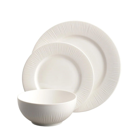 The Erne tableware collection is crafted from crisp white porcelain, featuring a subtle linear pattern inspired by the banks of the Lough Erne. A simple and striking collection, Erne is ideal for elegant celebrations yet practical and perfect for everyday use. This timeless design will appeal to both contemporary minimalist tastes or more traditional sensibilities, merging seamlessly into your home and style.