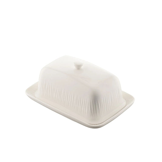 The Erne tableware collection is crafted from crisp white porcelain, featuring a subtle linear pattern inspired by the banks of the Lough Erne.