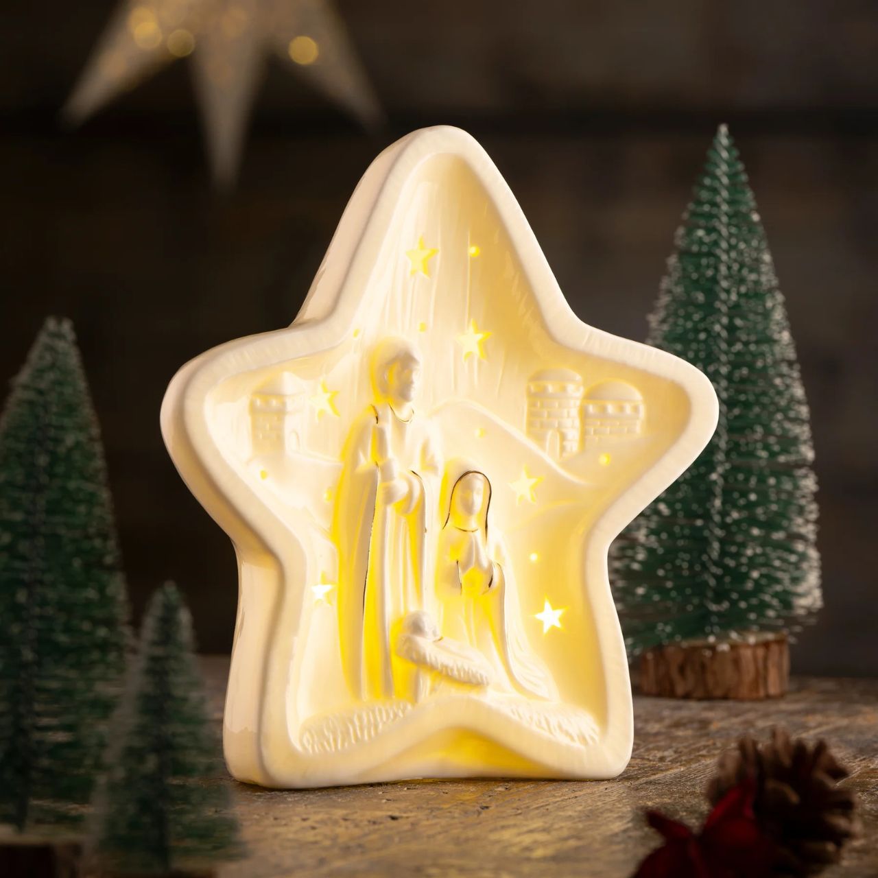 This battery powered LED features a classic Nativity Scene set in a star shaped surround and emits a soft gentle glow that illuminates the porcelain. Supplied with batteries and boxed it is the ideal gift this Christmas.