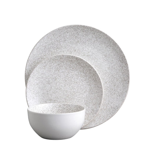 Terra features an organic, earthy pattern in a subtle warm grey tone, fitting seamlessly into your home. Suitable for microwave and dishwasher making it ideal for everyday use.