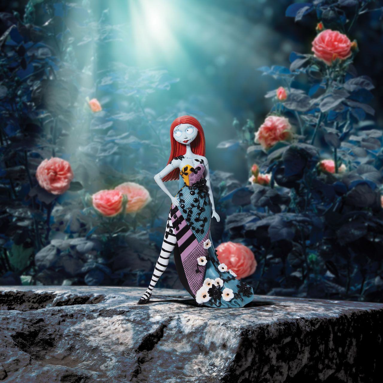 Sally from Tim Burton's The Nightmare Before Christmas has updated her rag doll dress into a stunning gown with sculpted thistles and vines going down the dress. Hand-painted by skilled artisans, Sally shines in her recognisable dress from the film.