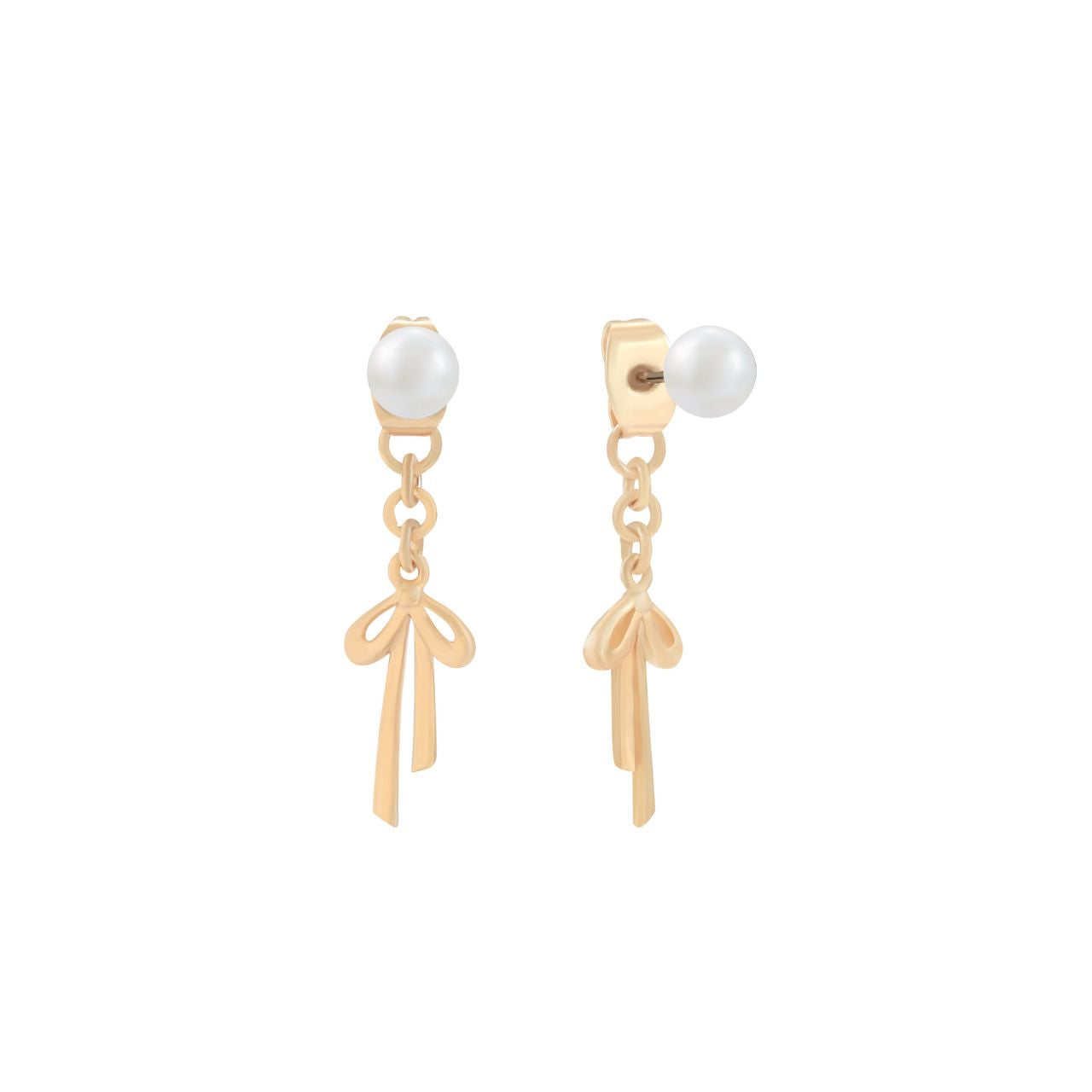 Delicate yet powerful, the bow has long been a symbol of love, unity and effortless sophistication. Our Bow Collection celebrates this timeless motif with exquisite craftmanship and refined beauty.