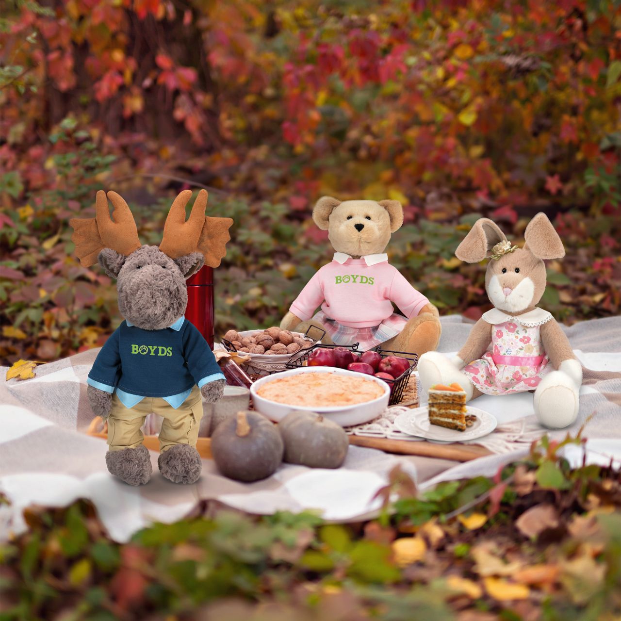 Adored by teddy bear lovers young and old, each Boyds Bears heirloom will paw prints on your heart. The super soft Marshall Moxley is part of the Boyds Bears 45th anniversary collection.