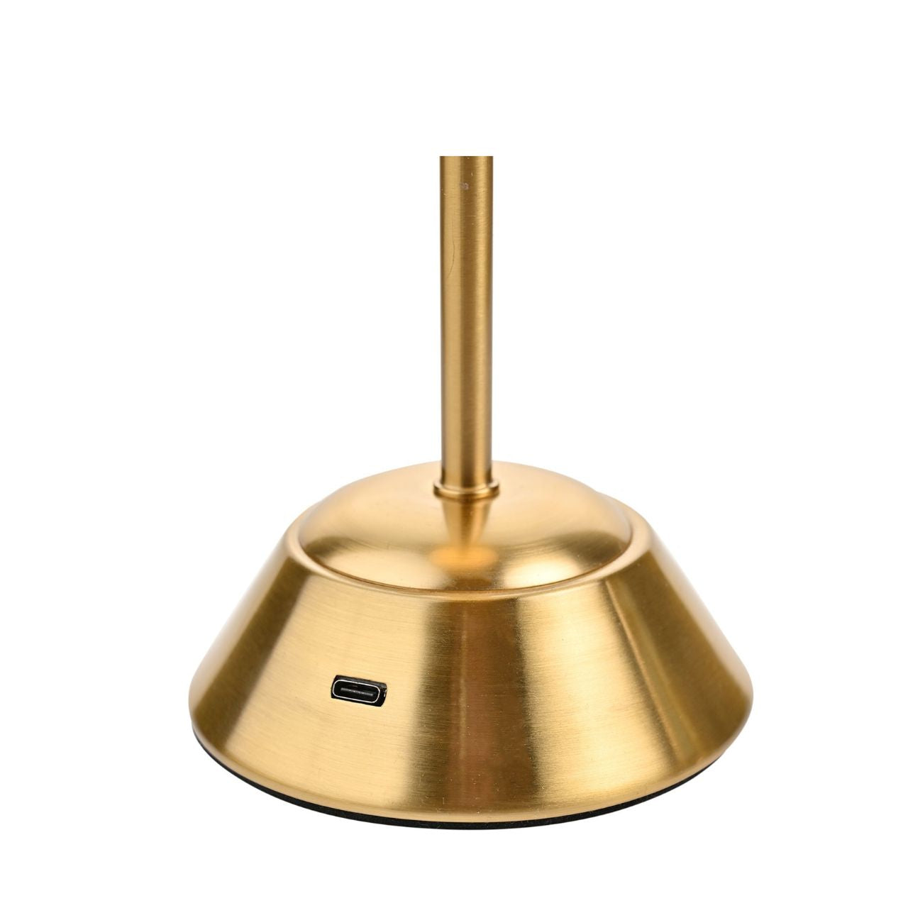 The lamp is adorned with a stunning bronze colour, exuding a timeless appeal that seamlessly fits into a variety of interior aesthetics.