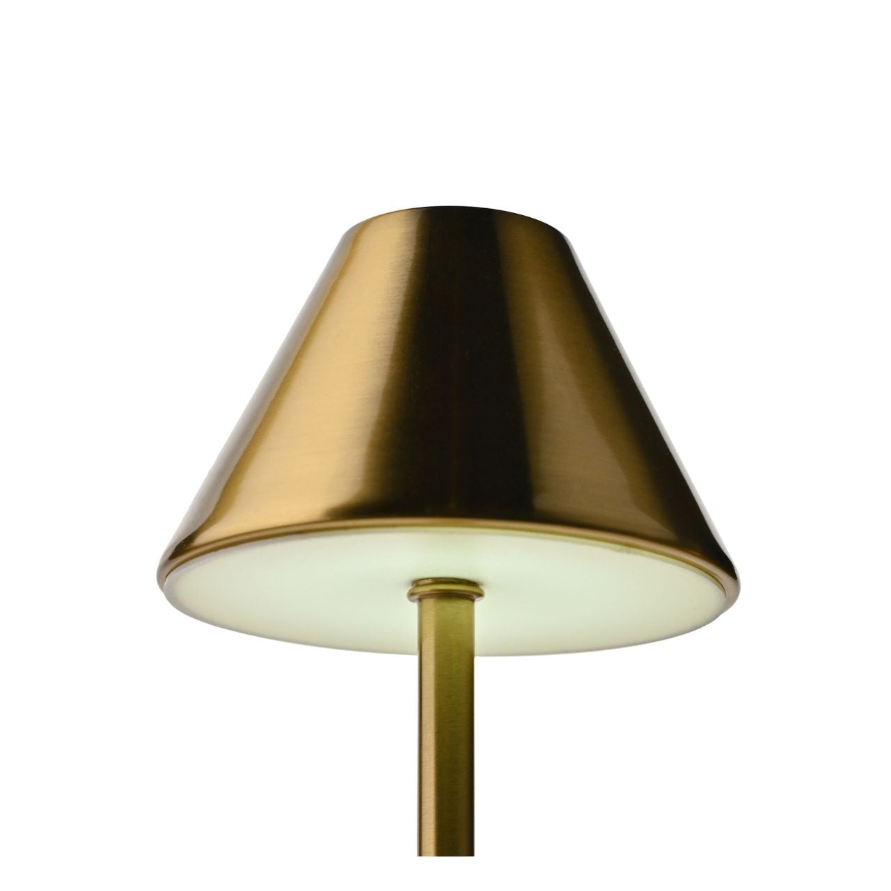 The lamp is adorned with a stunning bronze colour, exuding a timeless appeal that seamlessly fits into a variety of interior aesthetics.