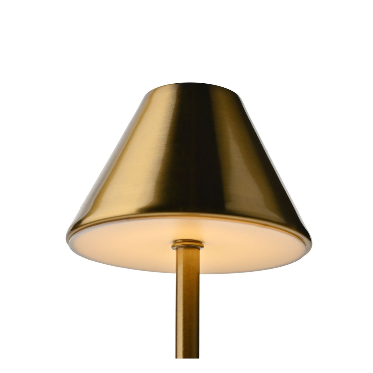 The lamp is adorned with a stunning bronze colour, exuding a timeless appeal that seamlessly fits into a variety of interior aesthetics.
