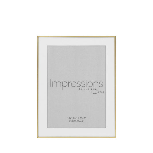 This beautifully simple frame adds a modern touch to the home or office.