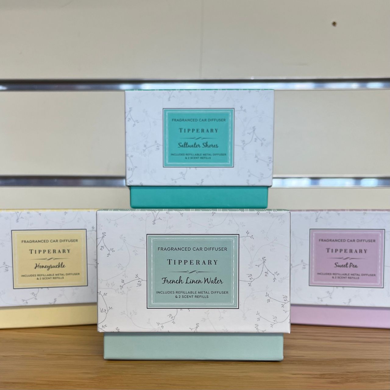 Introducing Tipperary Crystals sleek and sophisticated car air diffusers, designed to clip effortlessly onto your car's AC vent. For optimal performance, simply turn on the AC and let the fragrance fill your vehicle.