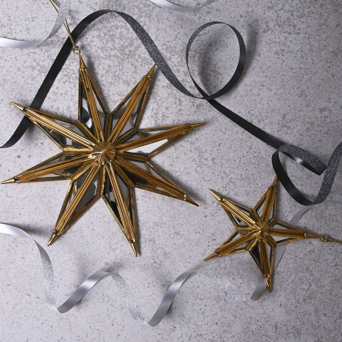 This gorgeous decoration will stand out amongst the branches on the Christmas tree.