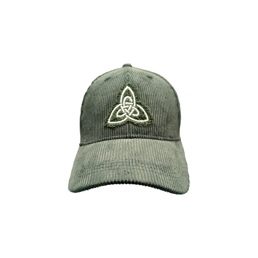 A cord baseball cap with Celtic knot styling for a fresh take on an Ireland-inspired classic. Easy to wear and ideal for adding texture to casual outfits. Great for travel, gifting, and everyday use.