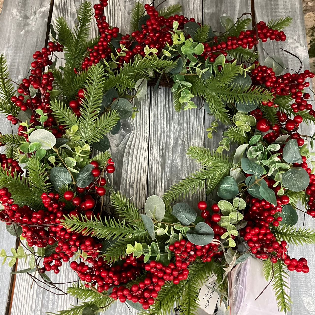 Kaemingk Christmas LED Wreath Willow Red Berries - Outdoor  New for this year is a premium pre-lit wreath decorated with holly and berries  to add an extra touch of class to your home. 