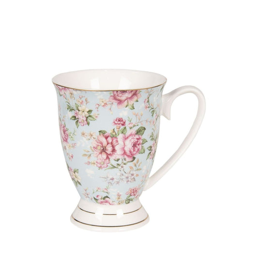 You can use a mug for so many different types of drinks. Think of a delicious mug of hot chocolate, coffee, tea, soup and much more. You can complement your china cabinet with the loveliest mugs from Clayre &amp; Eef. Enjoy!