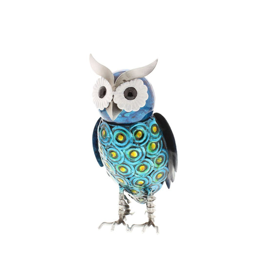 A beautiful addition to any home, this metal owl has striking features and a marbled watercolour effect. Complete with attractive packaging, this figurine is an eye-catching gift for someone who is captivated by this nocturnal enigma.