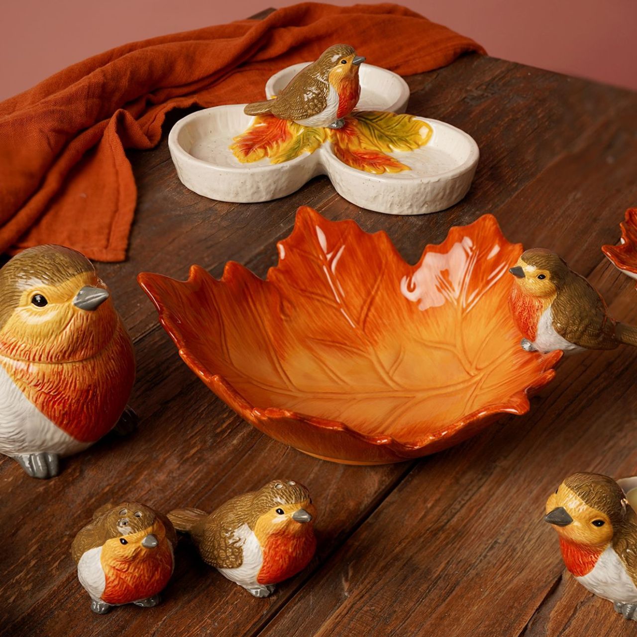 The Country Living Robin Salt & Pepper Pots bring a touch of countryside charm to the dining table.