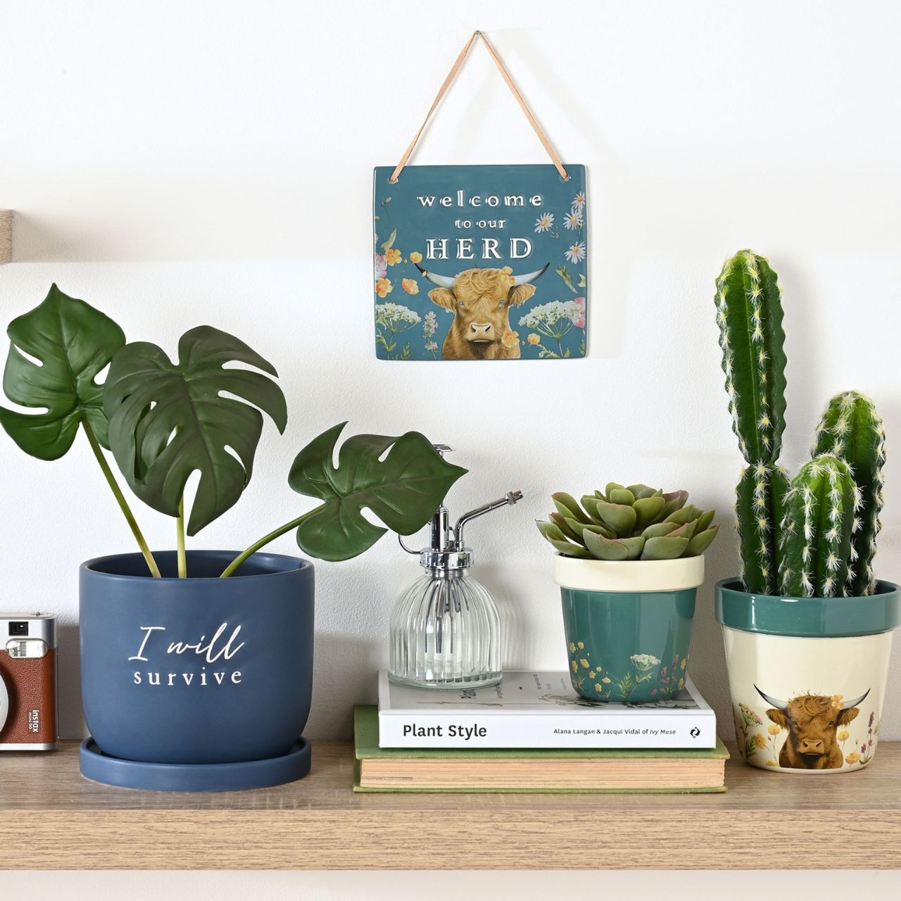 Welcome to the Country Living collection; a range of rustic gifts, home and garden accessories designed to connect you with nature.