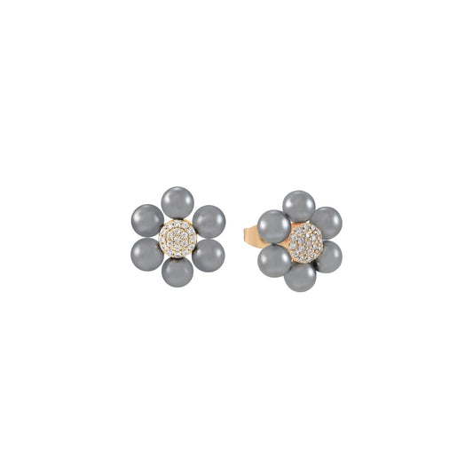 Elevate your elegance with the Tipperary Daisy Grey Pearl 2cm Stud Gold Earrings. Featuring shimmering grey pearls set in refined gold studs, these earrings offer a subtle yet striking accent to any ensemble.