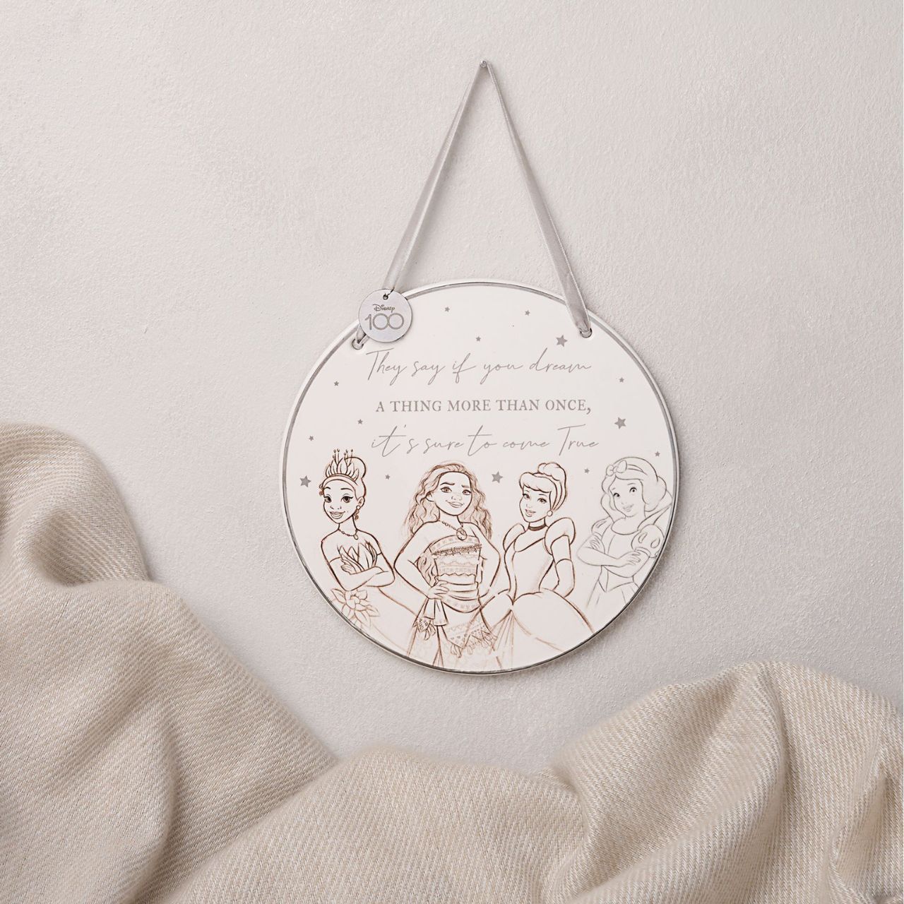 This limited edition plaque captures the true magic of Disney on its centenary and can be enjoyed by fans of all ages.