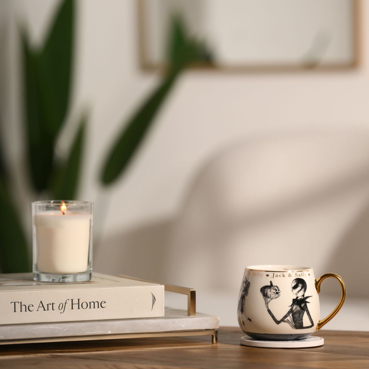 Bring some Disney inspiration to a morning brew with this enchanting Disney Classic Collectable Mug.