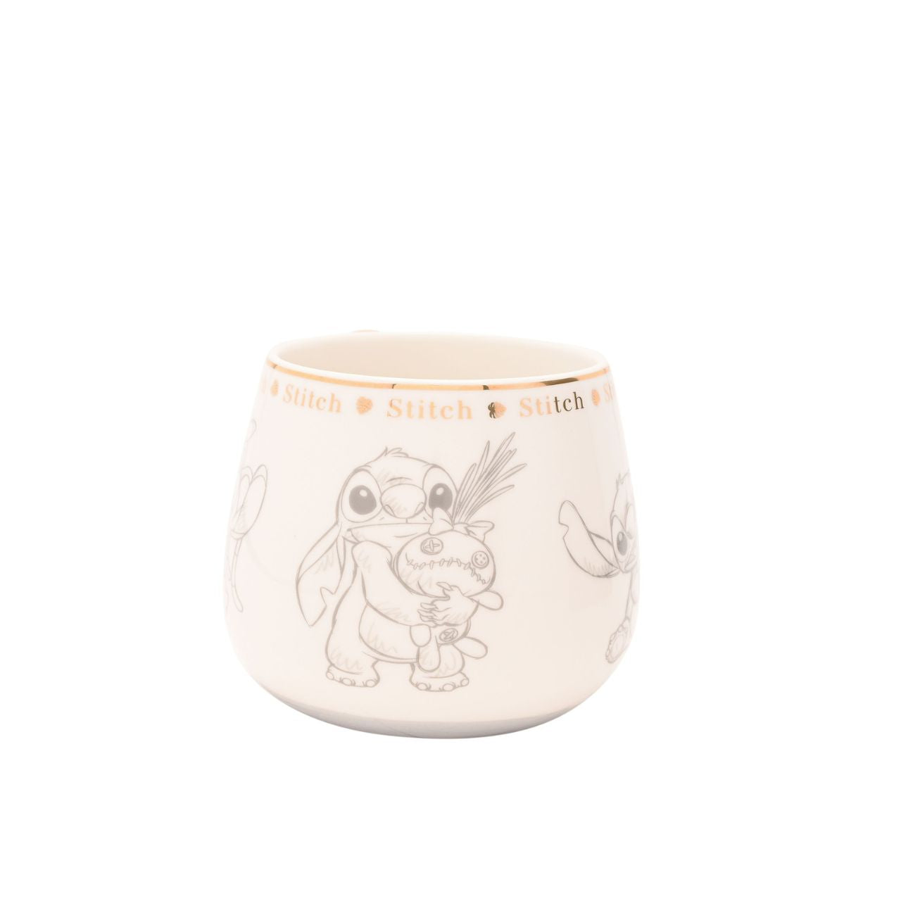 Bring some Disney inspiration to a morning brew with this enchanting Disney Classic Collectable Mug.