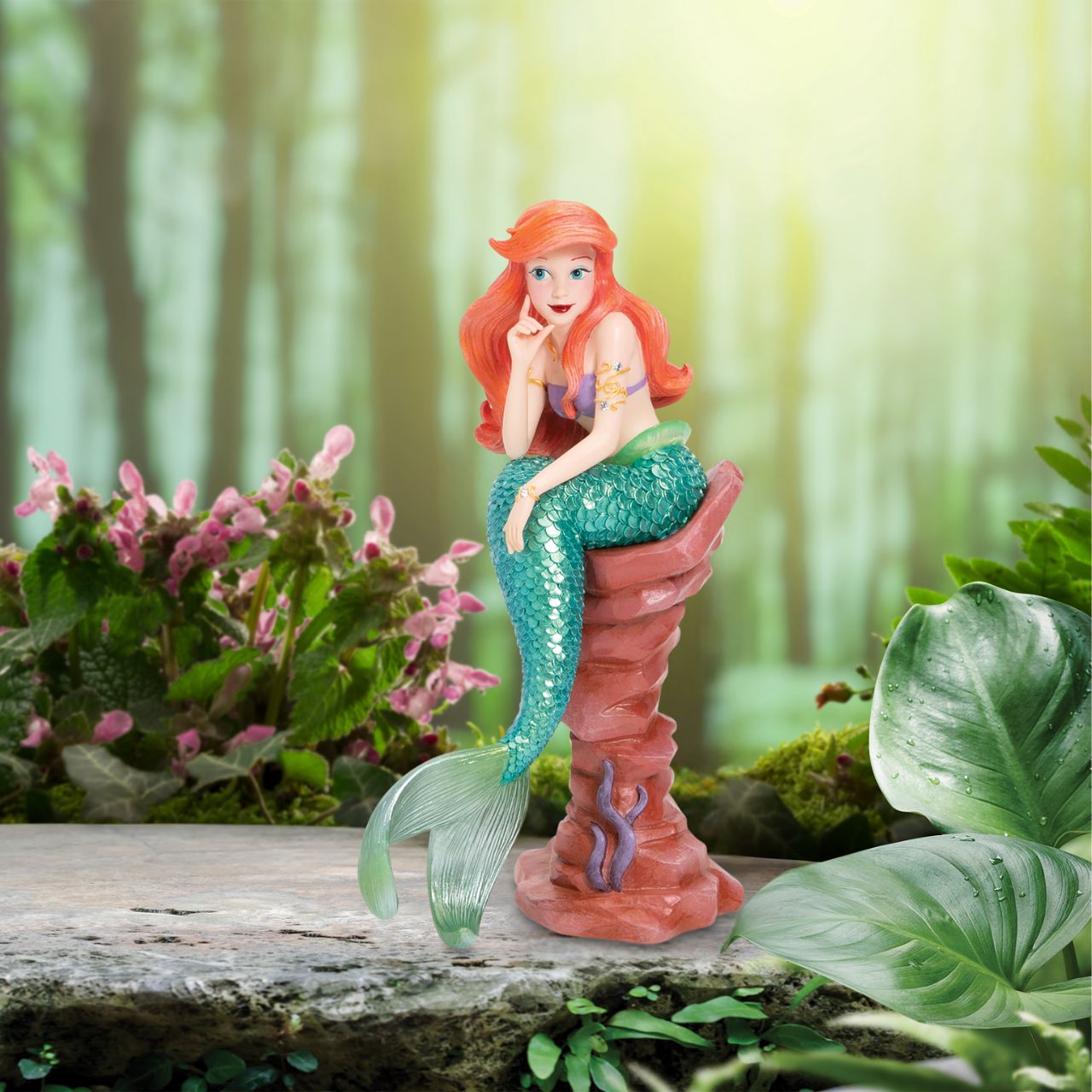 Disney Showcase celebrates the confidence, glamour, and inspiring stories of your favourite Disney Princess in a unique and empowering collection that reminds us all, dreams really do come true. The Little Mermaid figurine is made from cast stone.