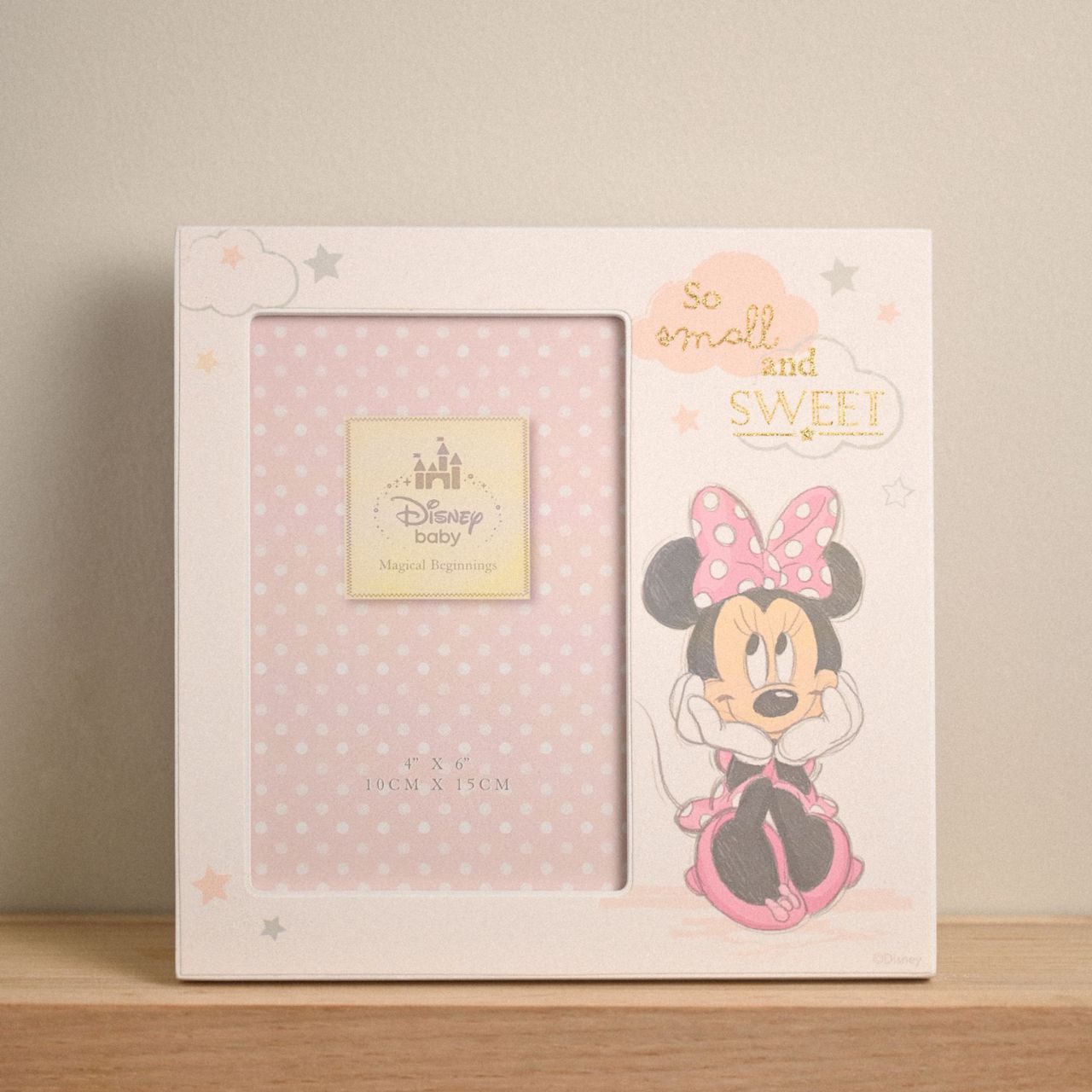 Add a touch of Disney magic to their everyday with a wonderful Minnie Mouse frame from the Magical Beginnings Collection from Disney.
