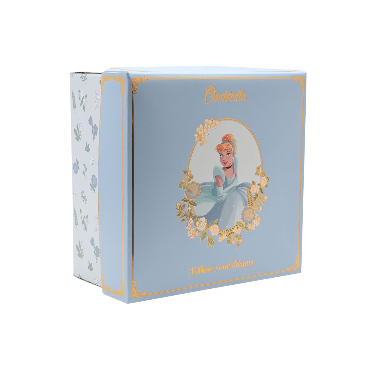 Create a royal tea experience with the Disney Pastel Princess Tea Cup & Saucer - Cinderella.