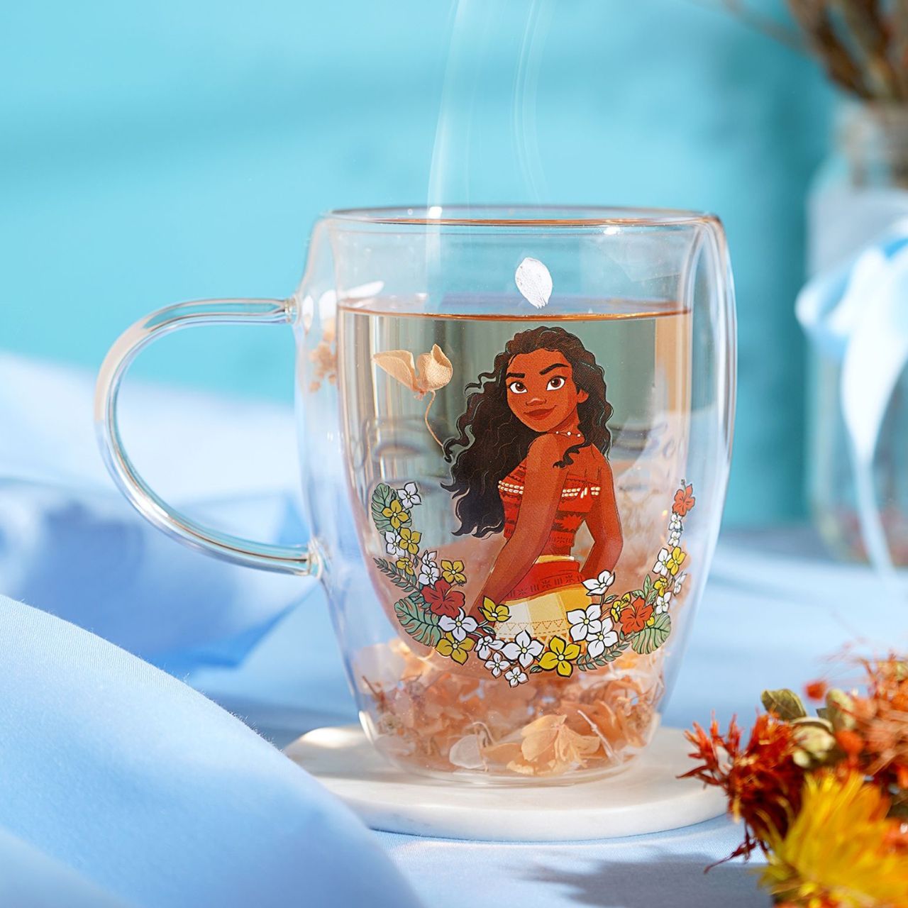 Step into the enchanting world of Disney with the Pastel Princess Glass Mug, featuring courageous Moana.