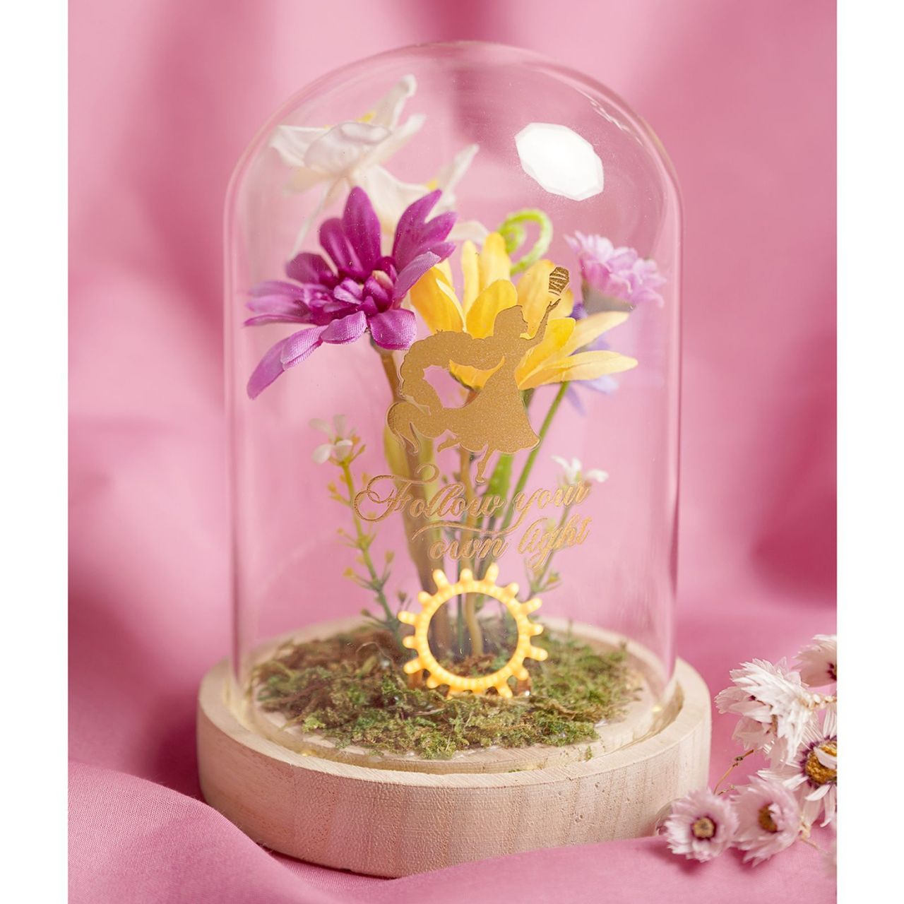 Bring the magic of Disney to the home with the Disney Pastel Princess Florals In A Cloche With Neon Light - Rapunzel.