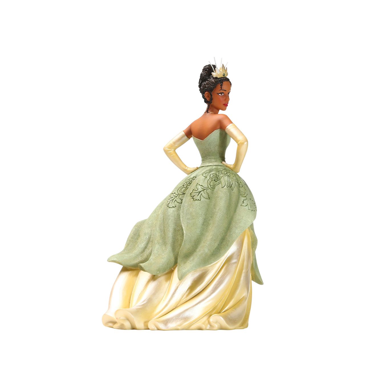 Disney Showcase celebrates the confidence, glamour, and inspiring stories of your favourite Disney Princess in a unique and empowering collection that reminds us all, dreams really do come true. The figurine is made from cast stone.