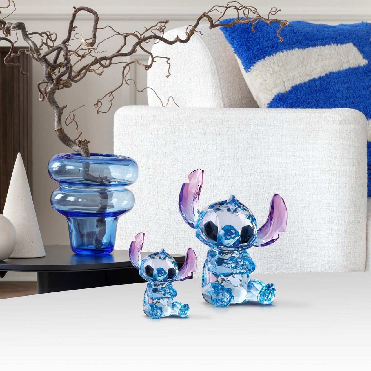 Celebrate your love for Disney with this statement "gem-cut" acrylic sculpture of your favourite Disney character: Stitch. Also known as experiment 626 is the illegal genetic experiment created by Jumba Jookkiba and Stitch's primary function is to destroy everything he touches.