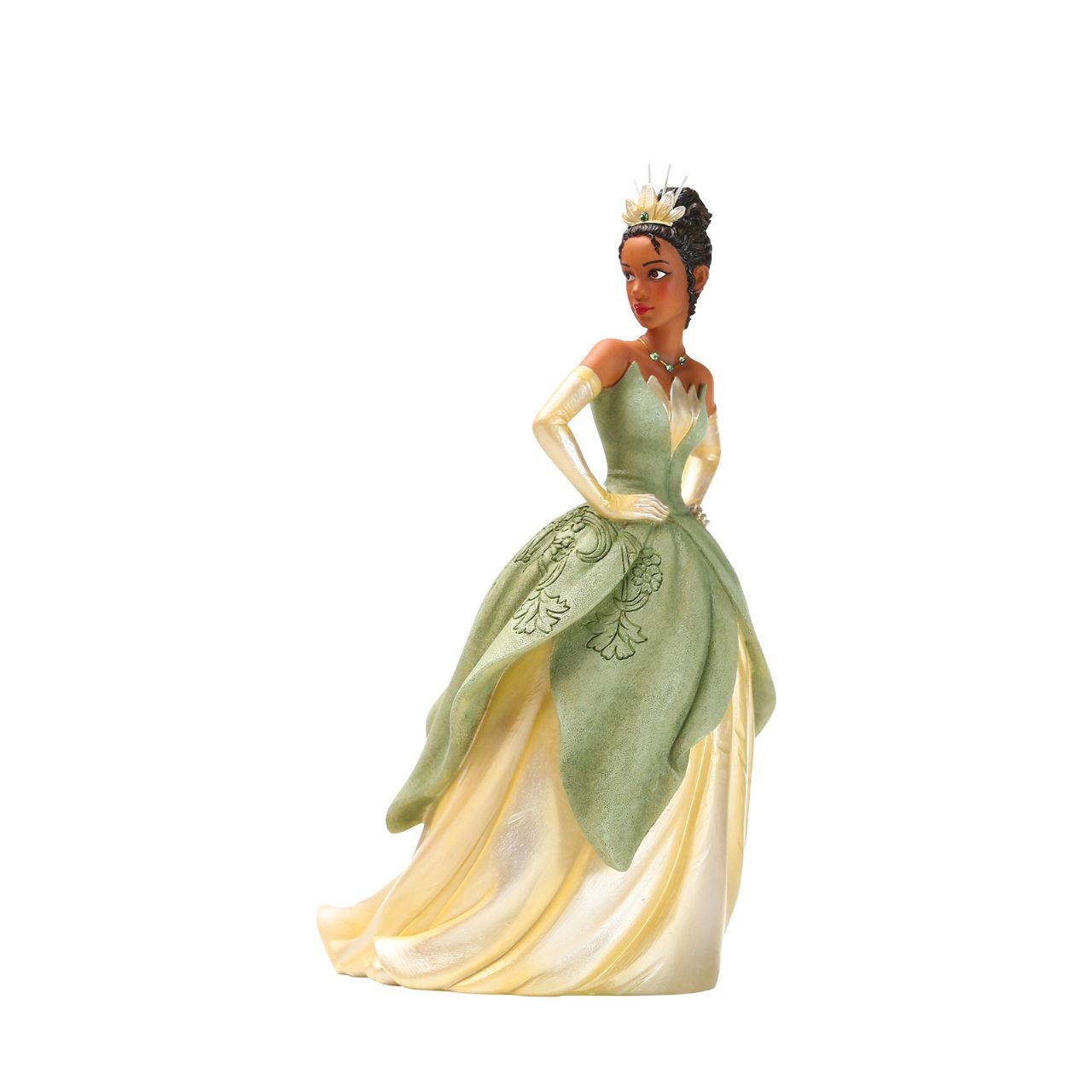 Disney Showcase celebrates the confidence, glamour, and inspiring stories of your favourite Disney Princess in a unique and empowering collection that reminds us all, dreams really do come true. The figurine is made from cast stone.