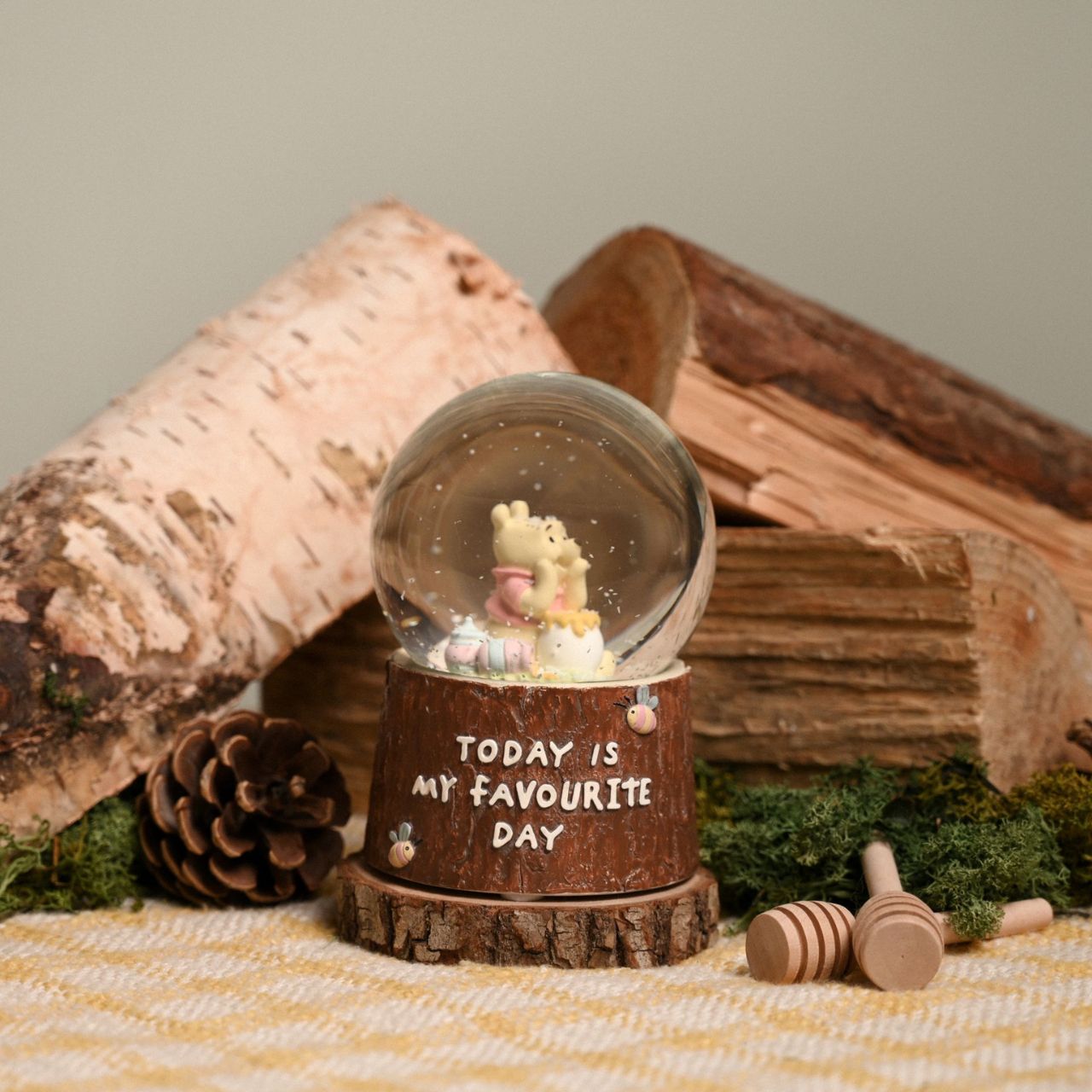 Immerse yourself in the world of Winnie the Pooh with our delightful Winnie the Pooh Waterball.  Featuring a cheerful Winnie the Pooh, with wording “Today Is My Favourite Day” on the base.