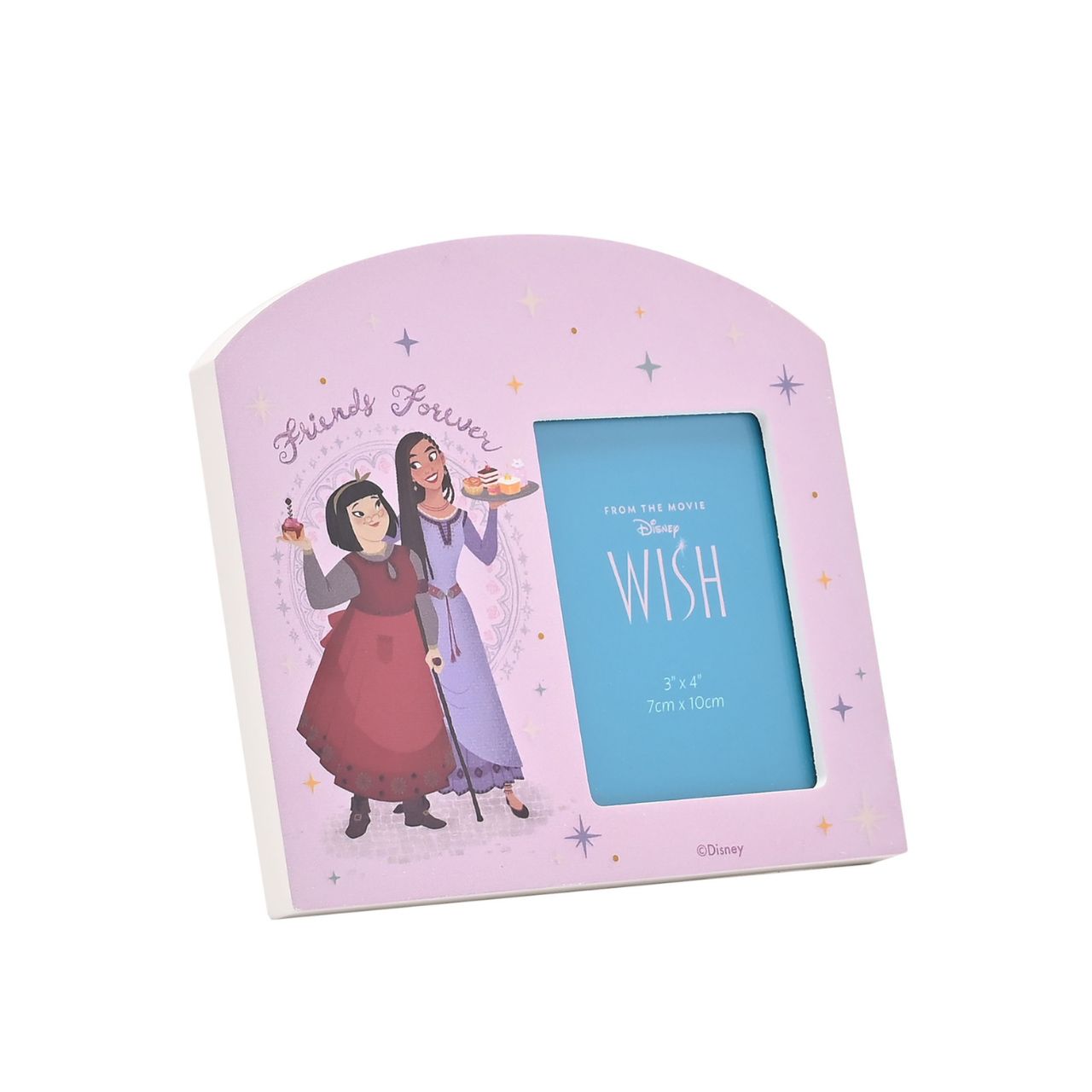 This charming purple wooden frame trimmed with stars captures the most magical moments. The aperture is 3”x 4" and next to it features best friends Asha and Dahlia holding cakes.