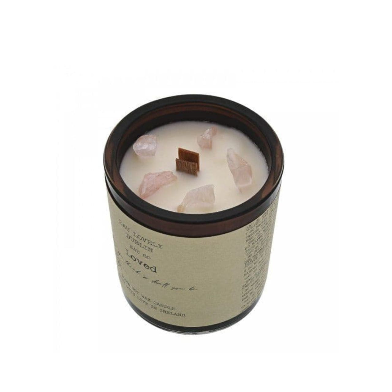 Eau So Loved Relaxed Candle with Rose Quartz Gemstone combines the soothing power of fragrance with the gentle energy of rose quartz.