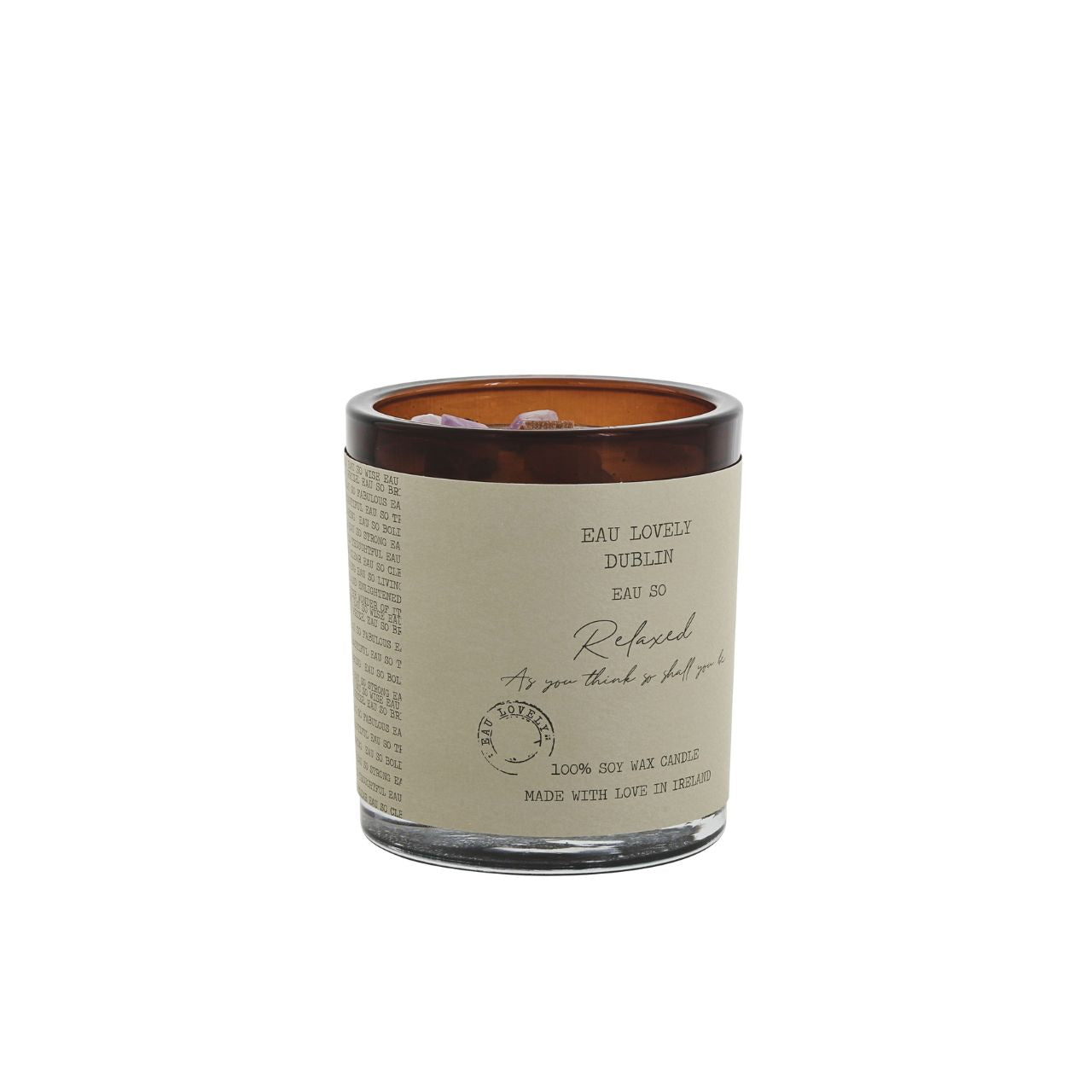 Eau So Lovely Relaxed Candle with Amethyst Gemstone Handmade in Ireland, this calming candle combines the soothing energy of amethyst gemstone with thoughtful craftsmanship.