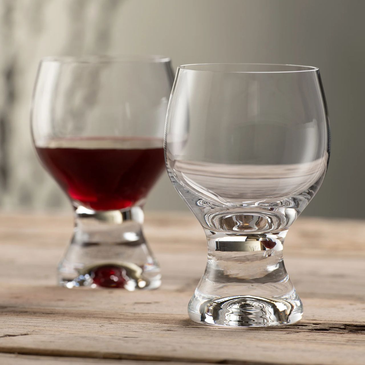 Indulge in the art of savouring with our meticulously crafted taster glass, a harmonious fusion of style and substance. Engineered to enhance the tasting journey, each sip becomes a symphony of flavours, dancing delicately across your palate. Unlock the hidden depths of your favourite beverages as the tapered bowl of our taster glass concentrates and amplifies the aroma, tantalising your senses with every swirl.